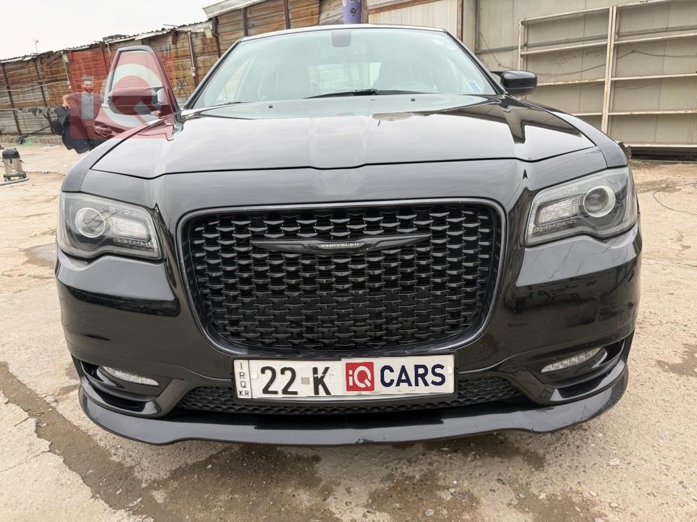 كرايسلر 300